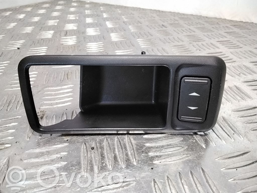 Electric window control switch   3M51226A36AEW,72274