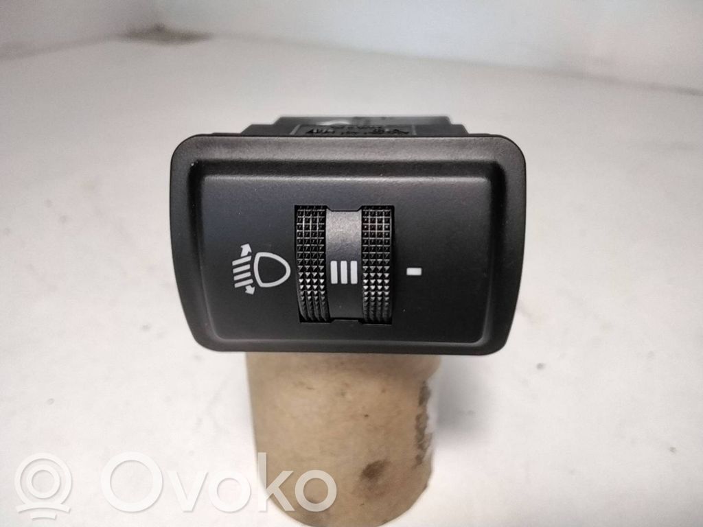 Audi A4 S4 B5 8D Headlight level height control switch 