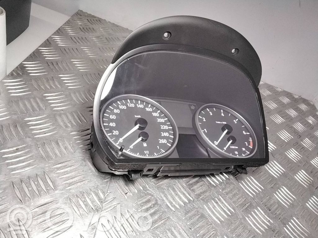 BMW 3 E90 E91 Speedometer (instrument cluster) 