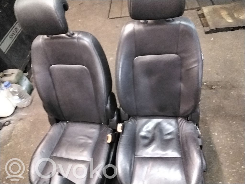 Chevrolet Captiva Set de interior 