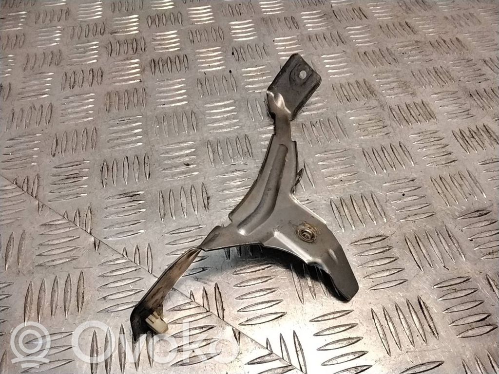 BMW 5 E60 E61 Fender mounting bracket 