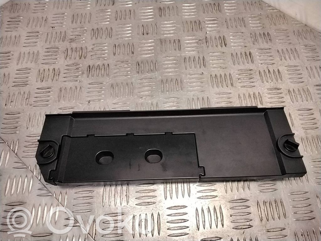 BMW 5 E60 E61 Glove box 