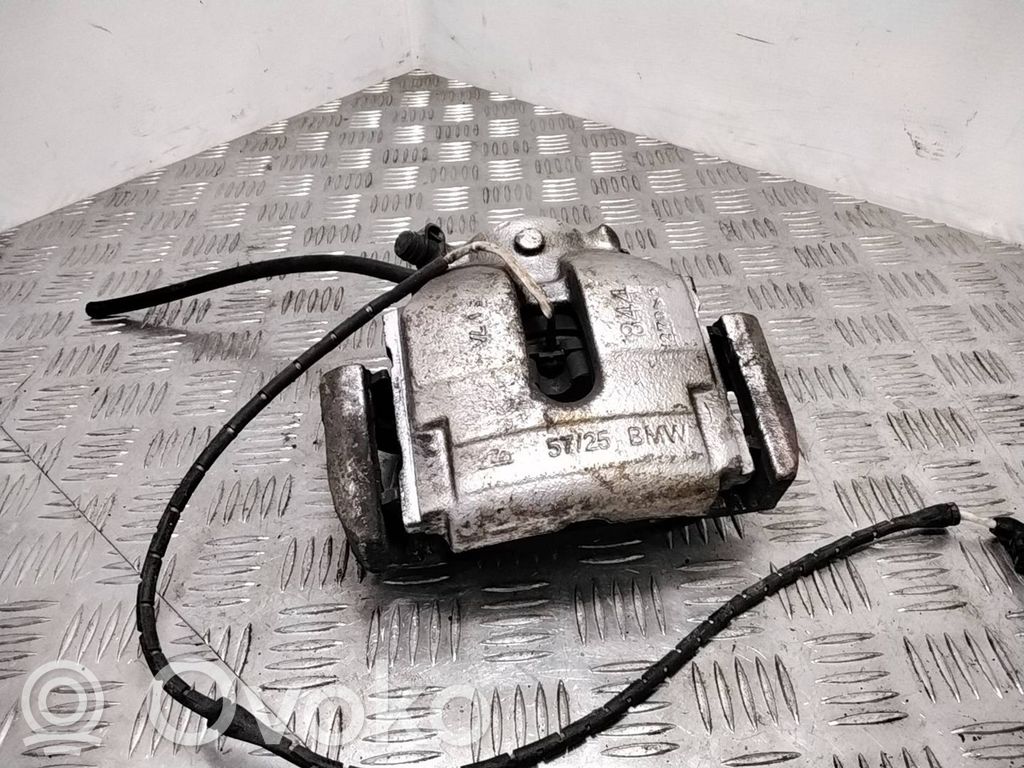 BMW X3 E83 Front brake caliper 