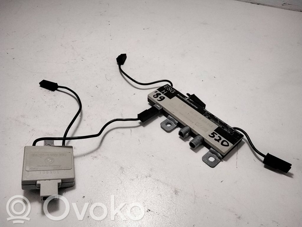 BMW 5 E34 Antenna control unit 