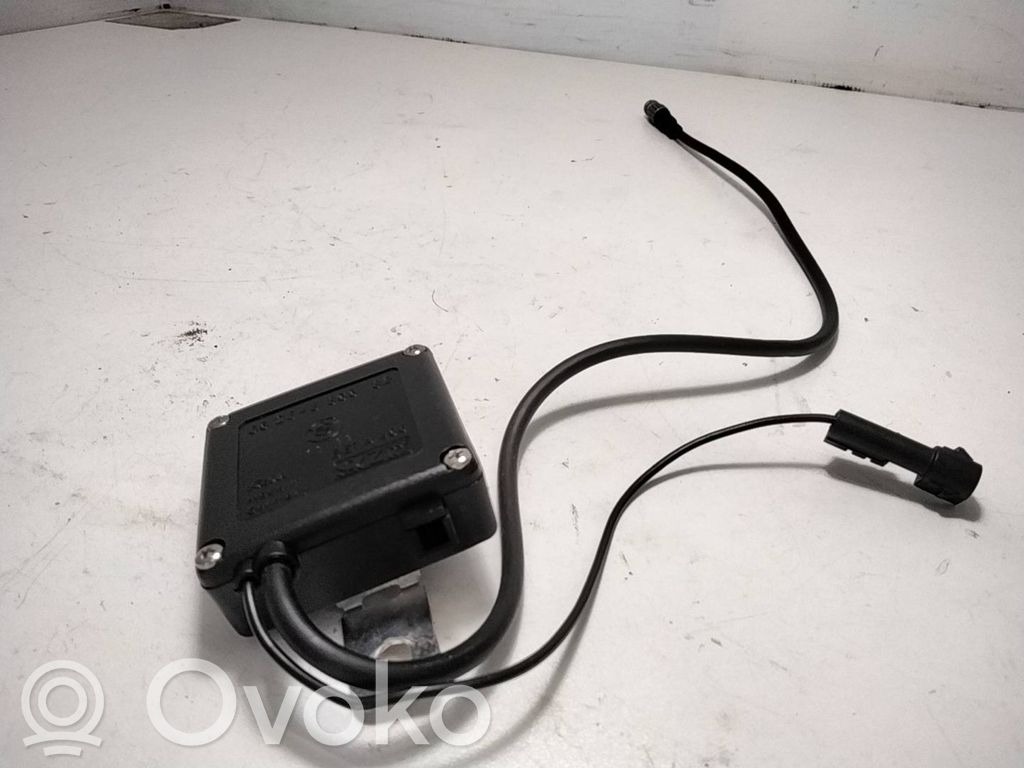 BMW 5 E34 Antenos stiprintuvas 