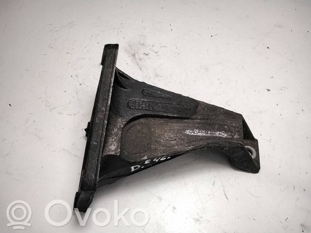 BMW 3 E46 Engine mounting bracket 