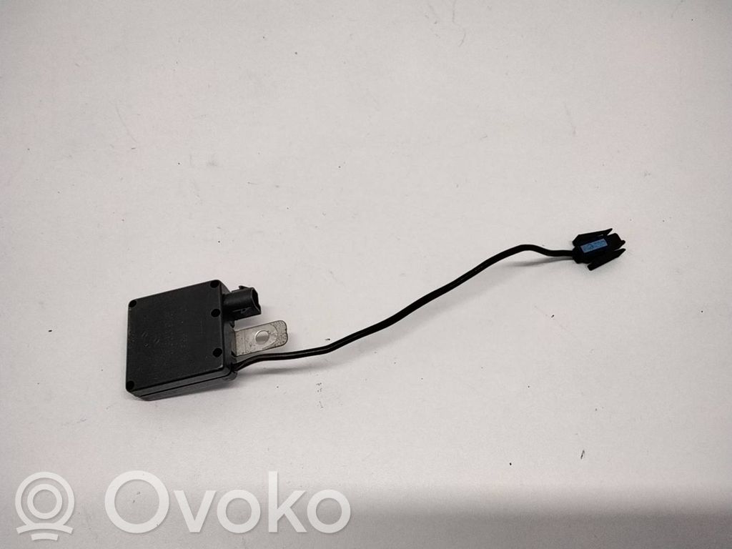 BMW X5 E53 Antenna control unit 