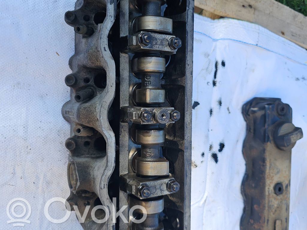 Audi 80 90 B3 Engine head 