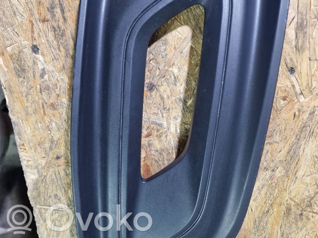 Ford Transit Custom Etupuskurin alempi jäähdytinsäleikkö 