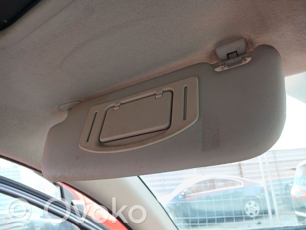 Sun visor