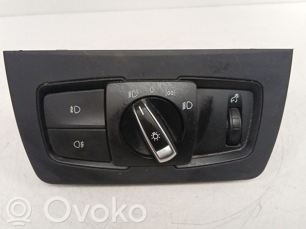 Panel lighting control switch   926530302,549648907,06431491
