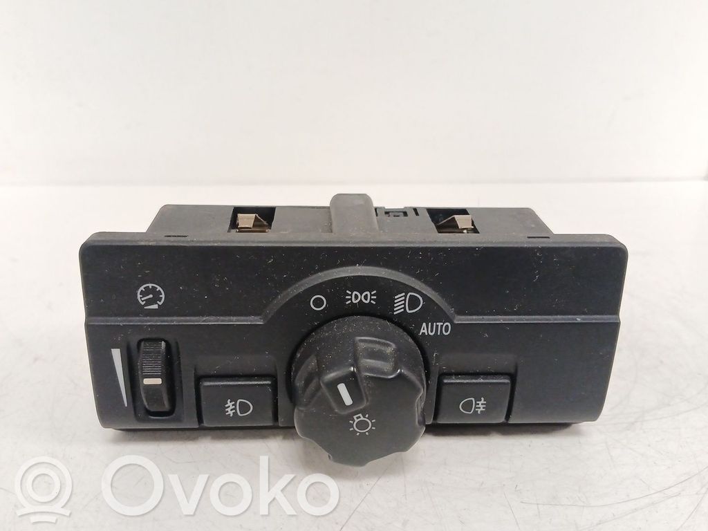 Panel lighting control switch   6G9N13A024