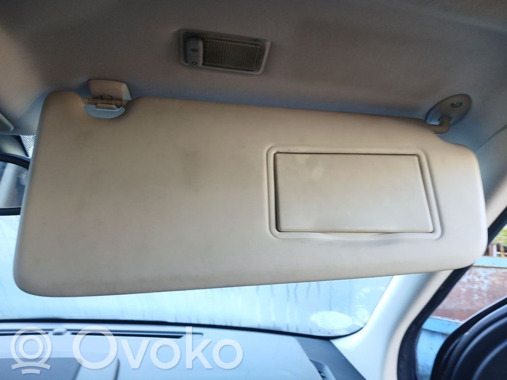 Sun visor