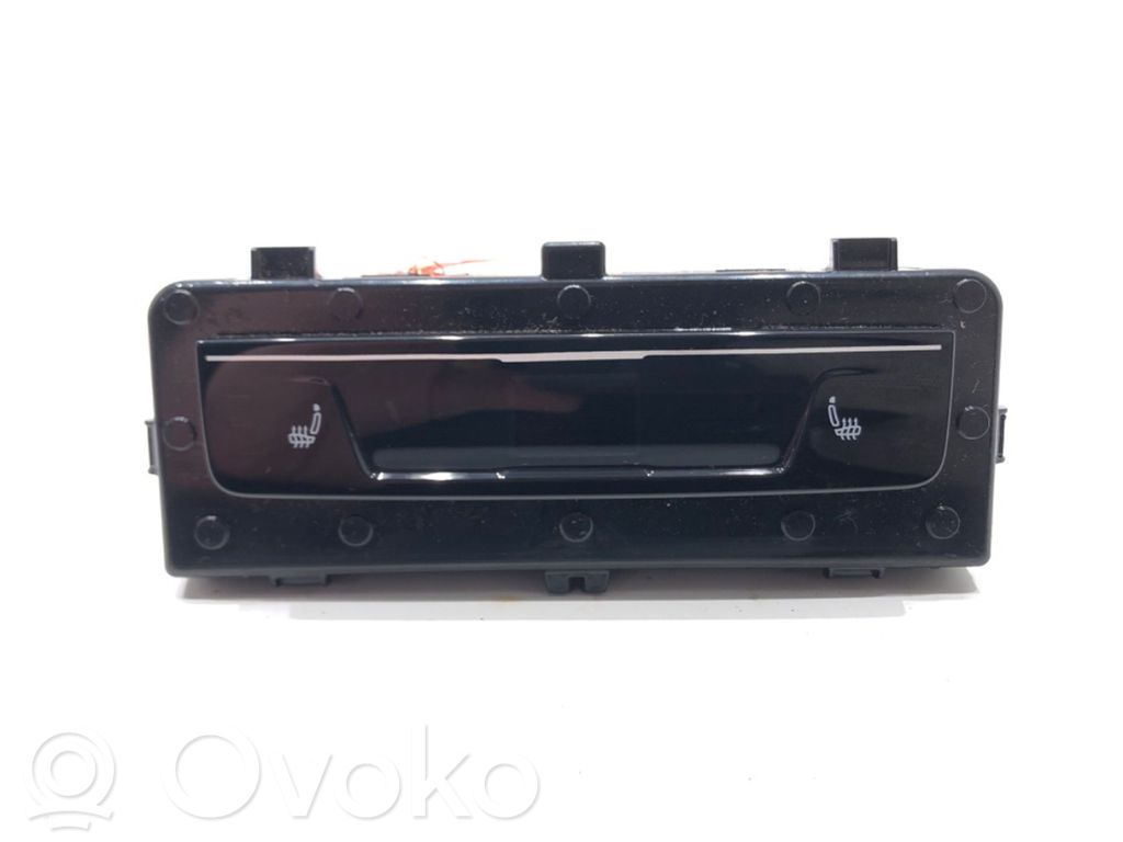 Skoda Superb B9 Autres commutateurs / boutons / leviers 
