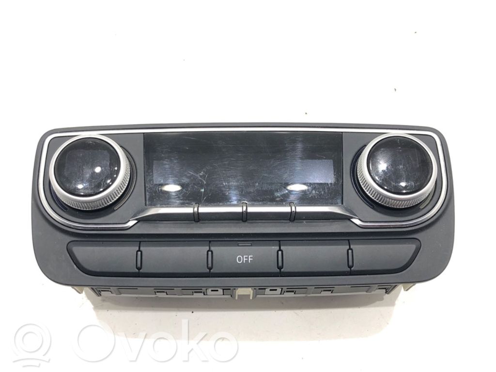Audi Q7 4M Interior fan control switch 