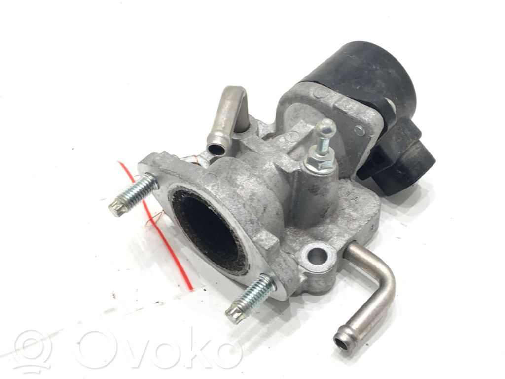 Toyota RAV 4 (XA40) Válvula EGR 