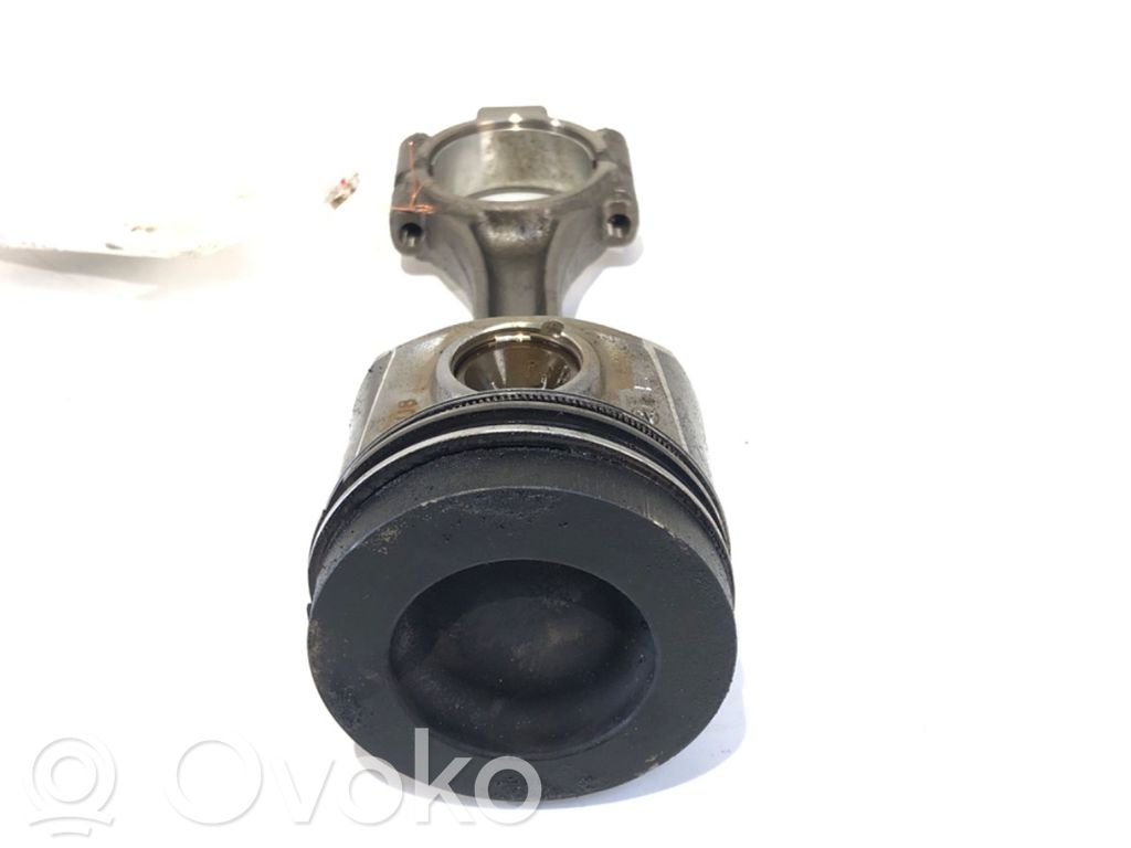Skoda Octavia Mk3 (5E) Piston with connecting rod 