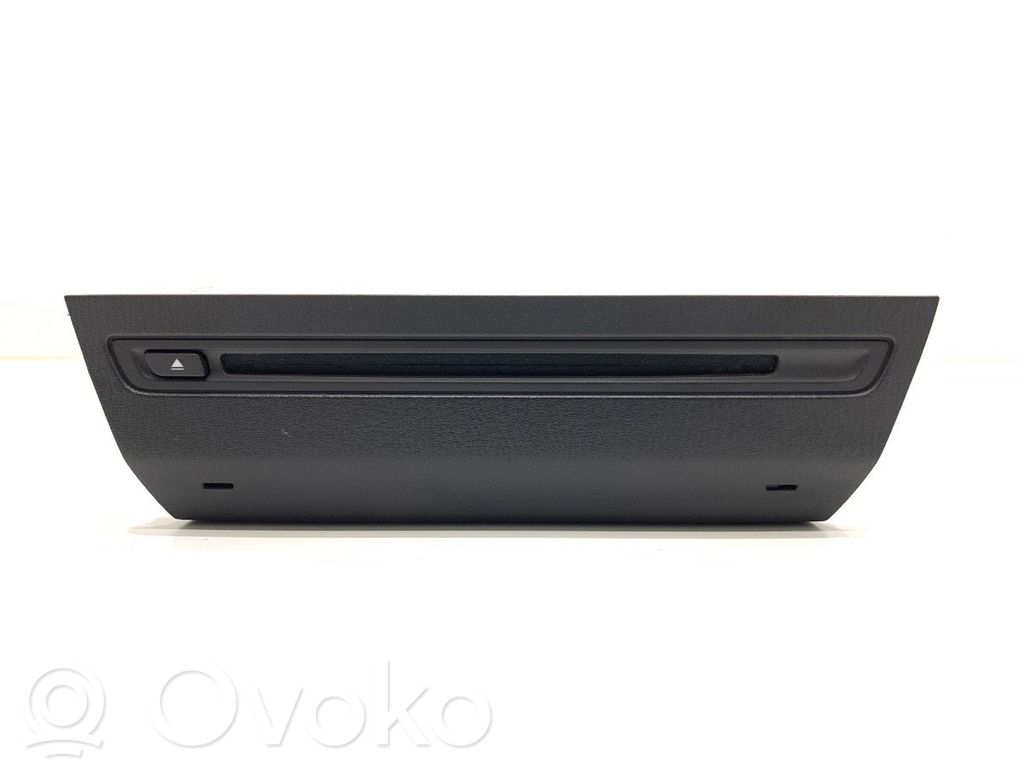 Mazda 3 II Radio / CD/DVD atskaņotājs / navigācija 
