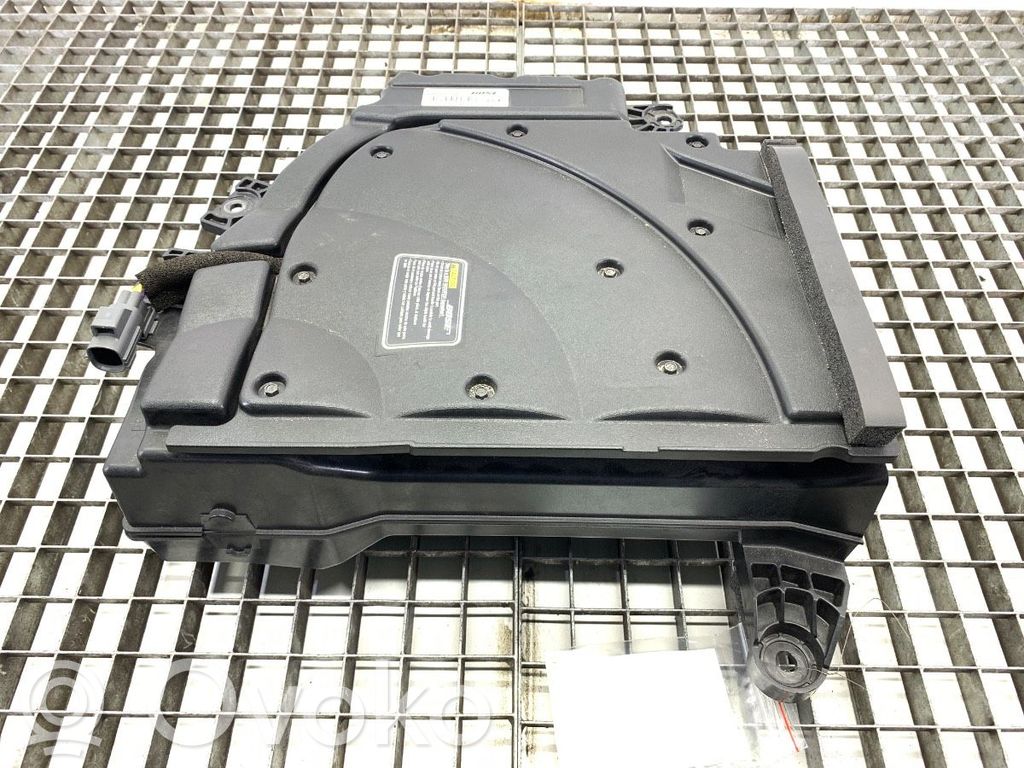 Mazda CX-9 Subwoofer 