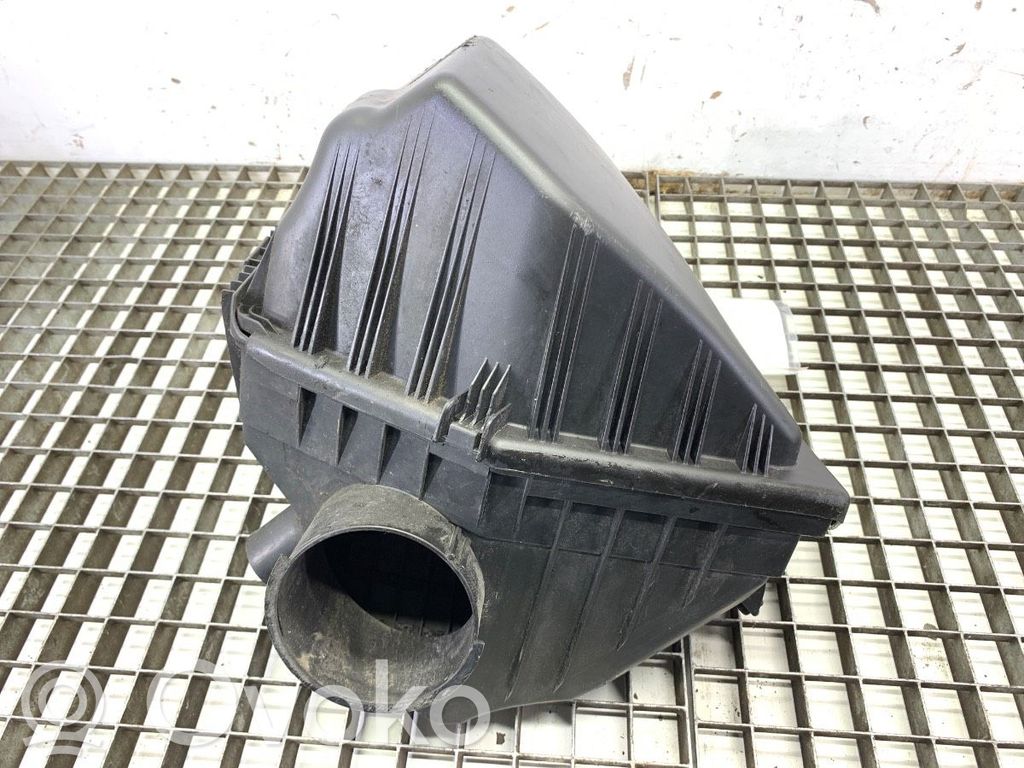 BMW 6 E63 E64 Air filter box 