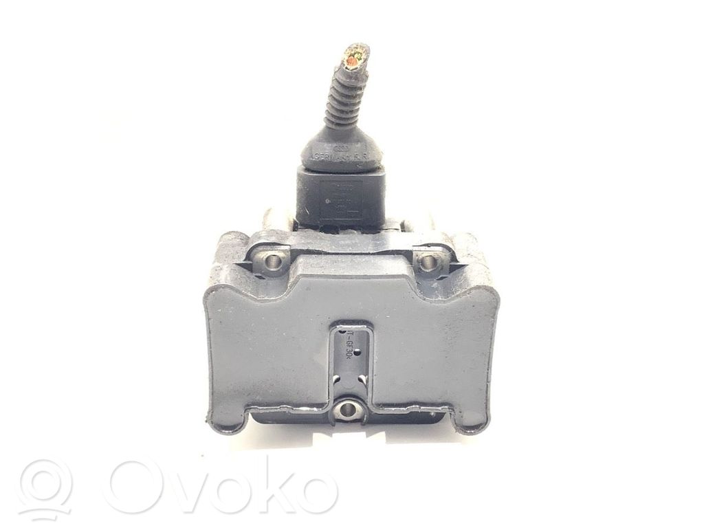 Audi A4 S4 B6 8E 8H Bobina de encendido de alto voltaje 