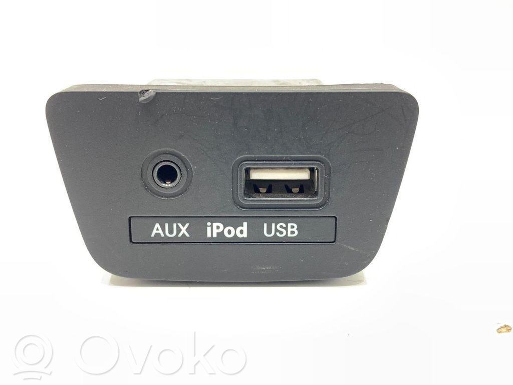 Enchufe conector USB   96120A5000