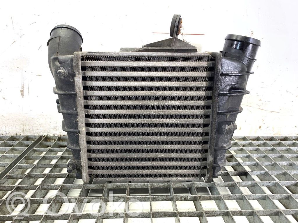 Volkswagen Polo IV 9N3 Radiator intercooler 