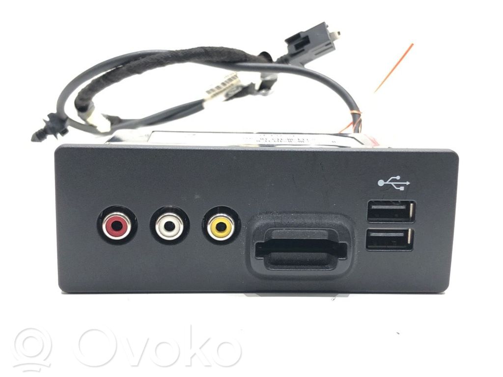 Ford Mondeo MK V USB socket connector 