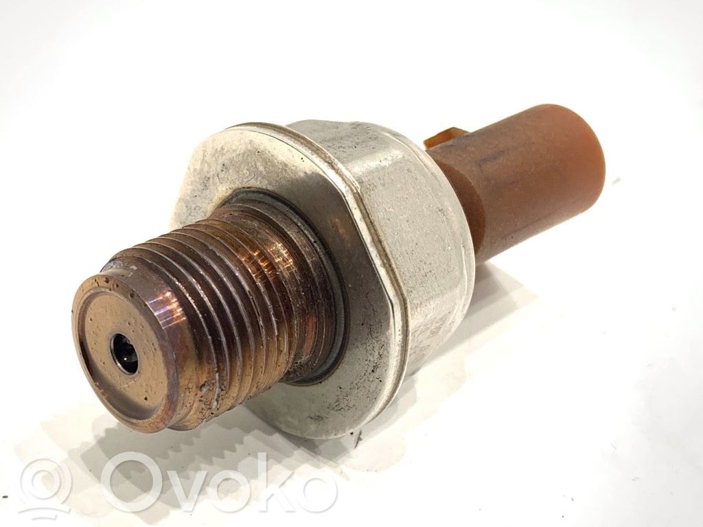 Skoda Superb B6 (3T) Sensor de presión de combustible 