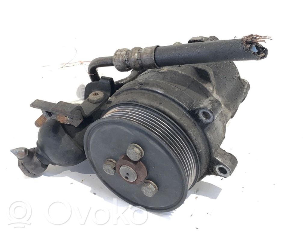 BMW 7 E65 E66 Vairo stiprintuvo siurblys 