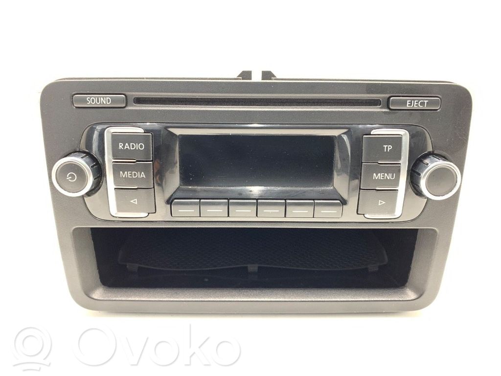 Volkswagen Golf VI Unitate principală radio/CD/DVD/GPS 