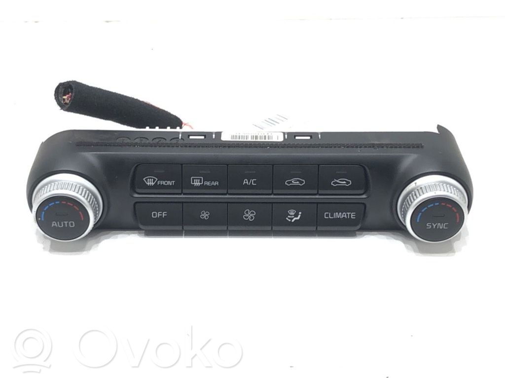 KIA Stinger Interior fan control switch 