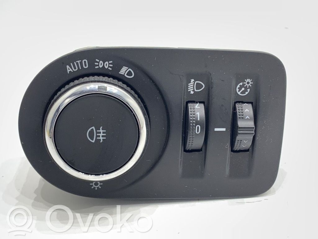 Opel Crossland X Autres commutateurs / boutons / leviers 