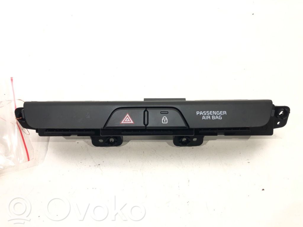 KIA Rio Hazard light switch 