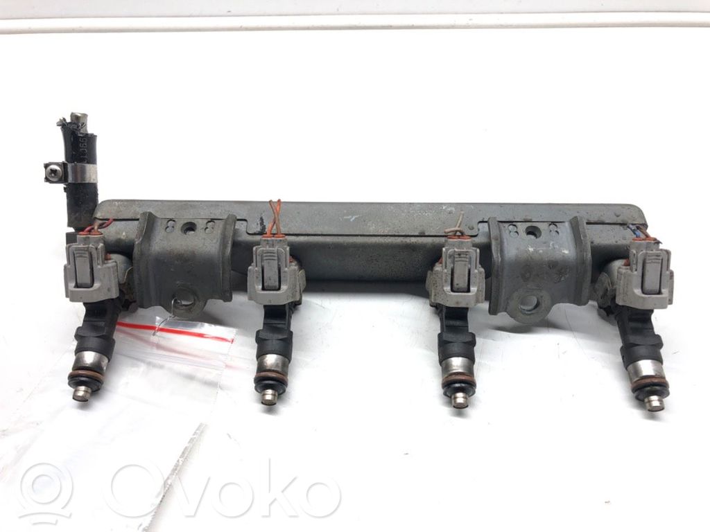 Nissan Note (E11) Degvielas maģistrālā caurule 
