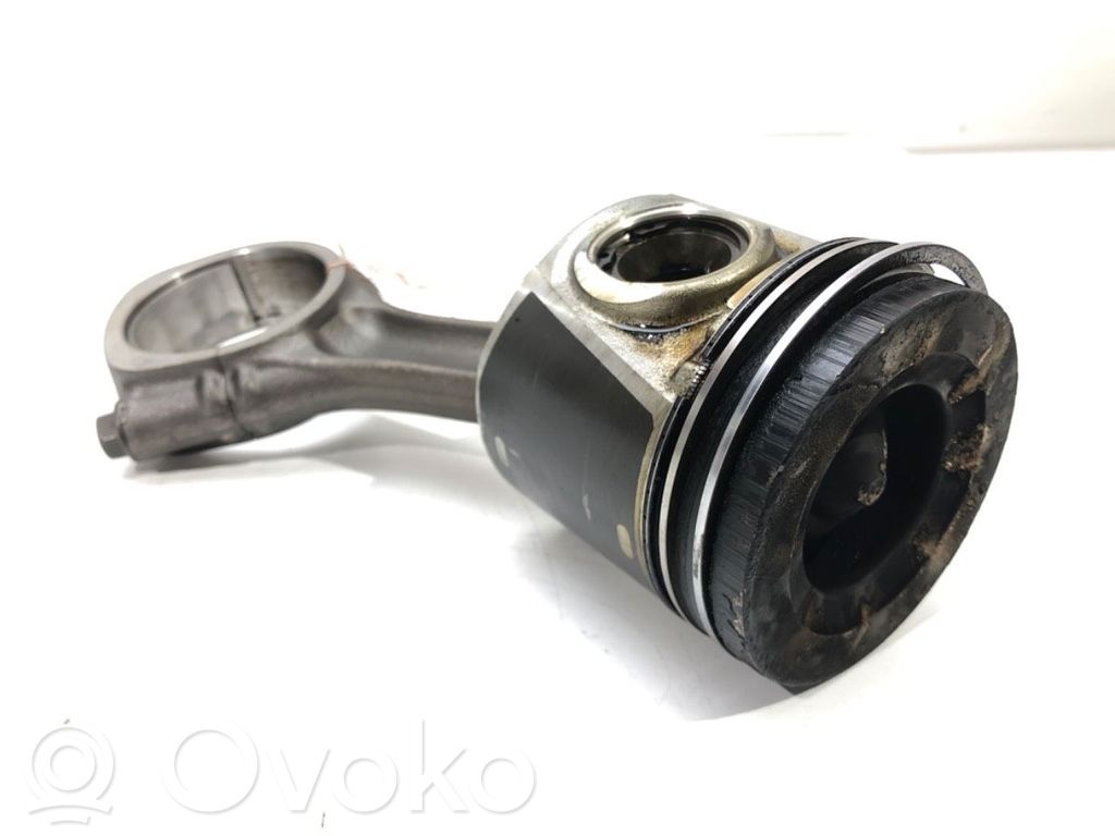 Fiat Ducato Piston with connecting rod 