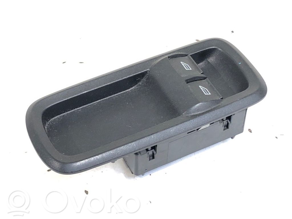 Ford Fiesta Electric window control switch 
