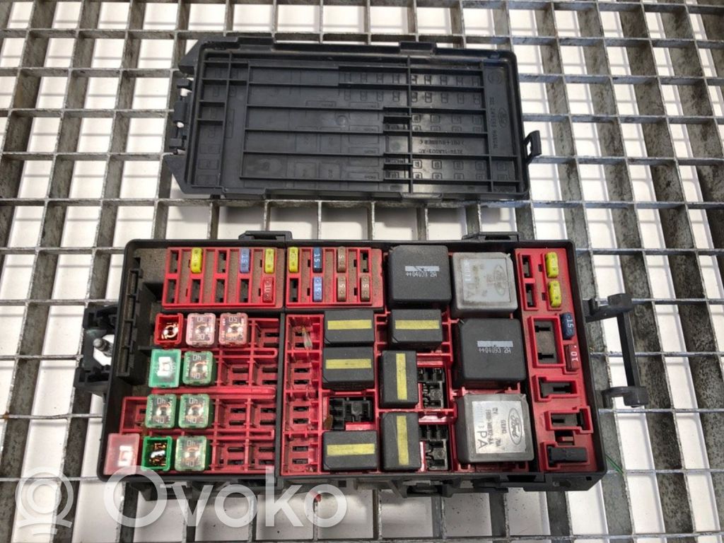 Fuse box set