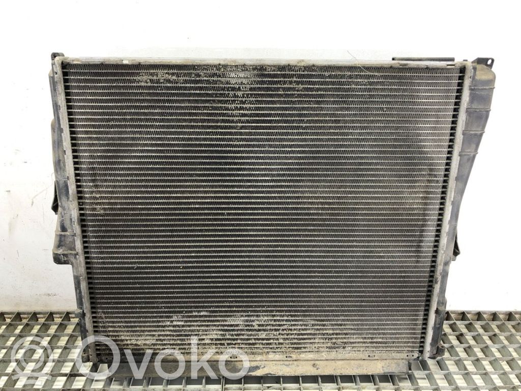 BMW X3 E83 Aušinimo skysčio radiatorius 