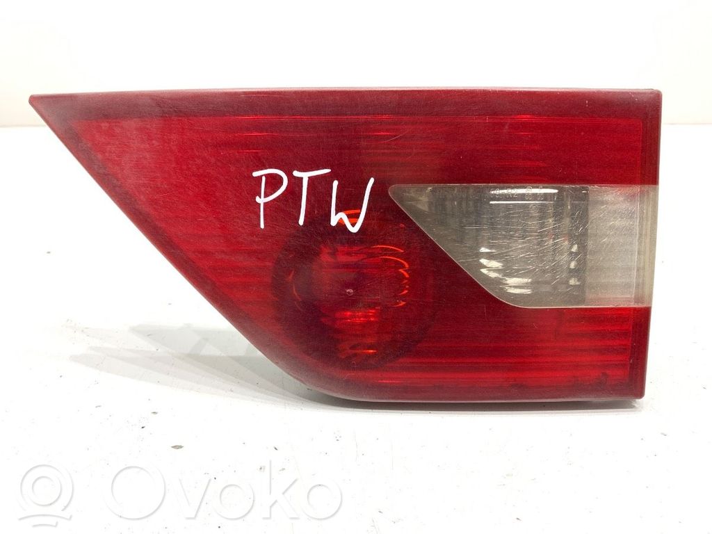 BMW X3 E83 Aizmugurējais lukturis virsbūvē 