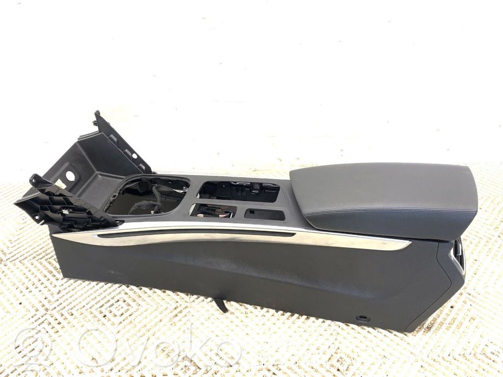 Renault Megane IV Center console 