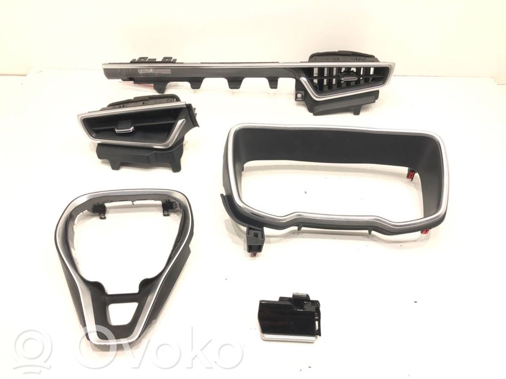 Toyota Corolla E210 E21 Verkleidung des Armaturenbretts 