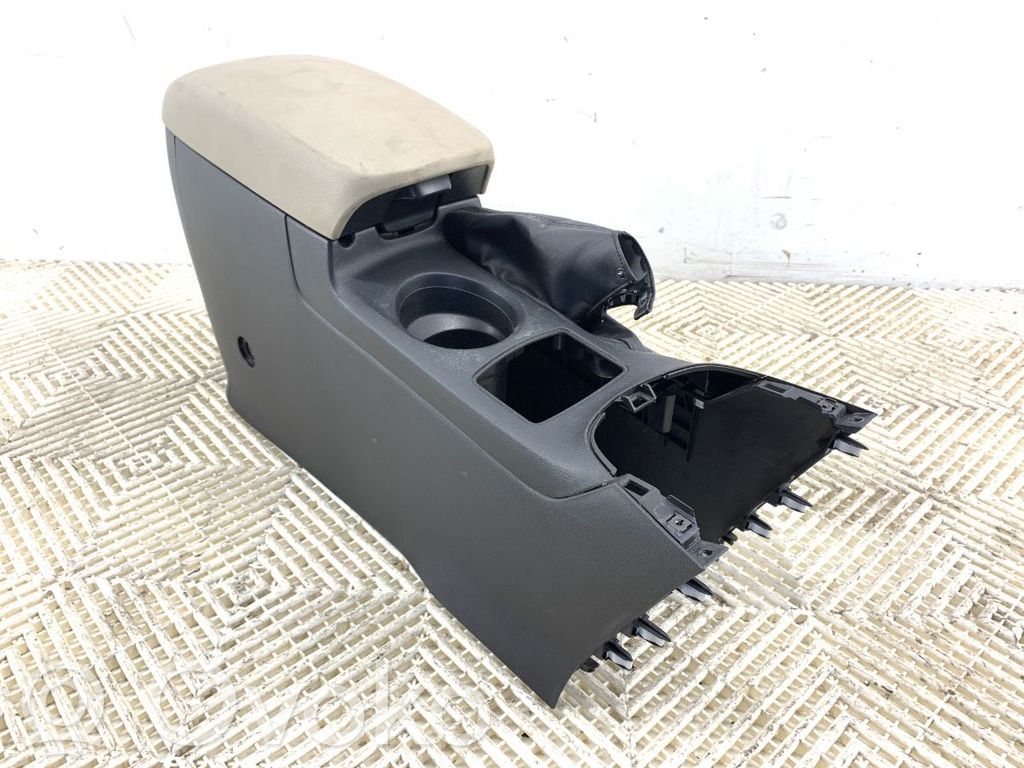 Mazda CX-5 Center console 