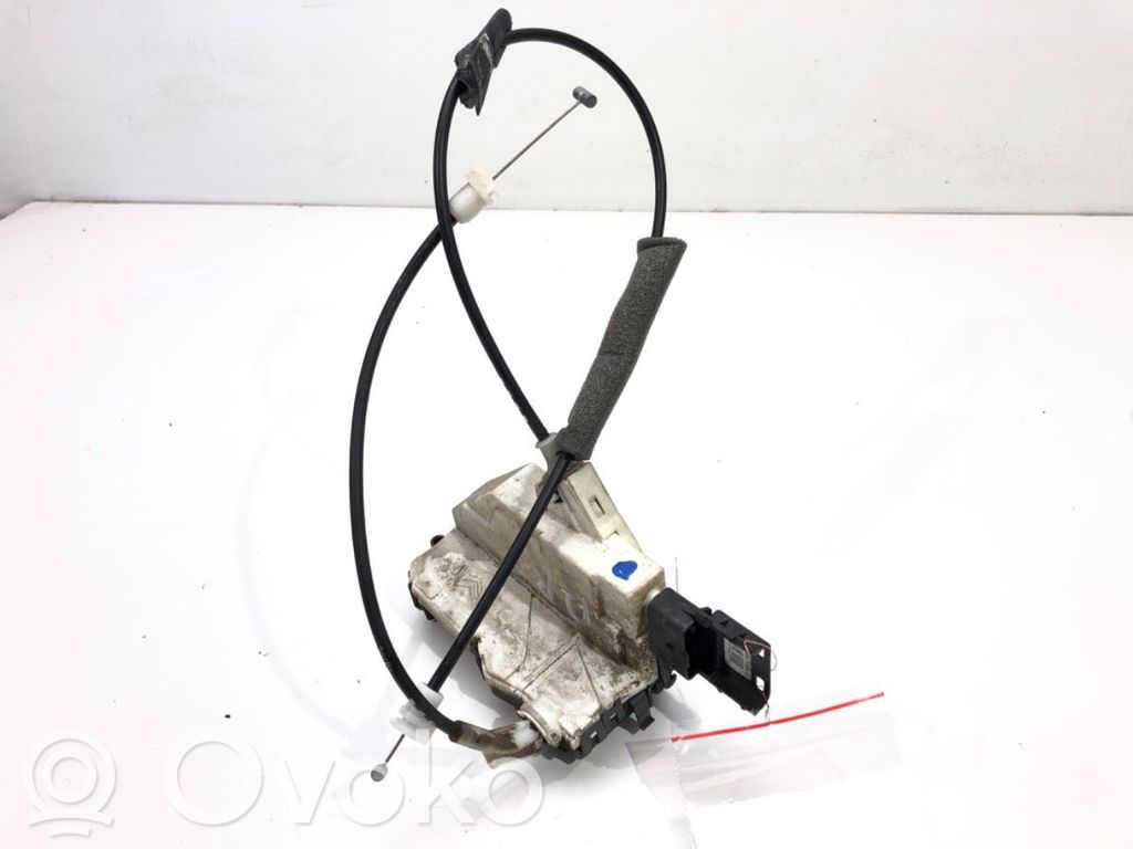 Peugeot 308 Front door lock 