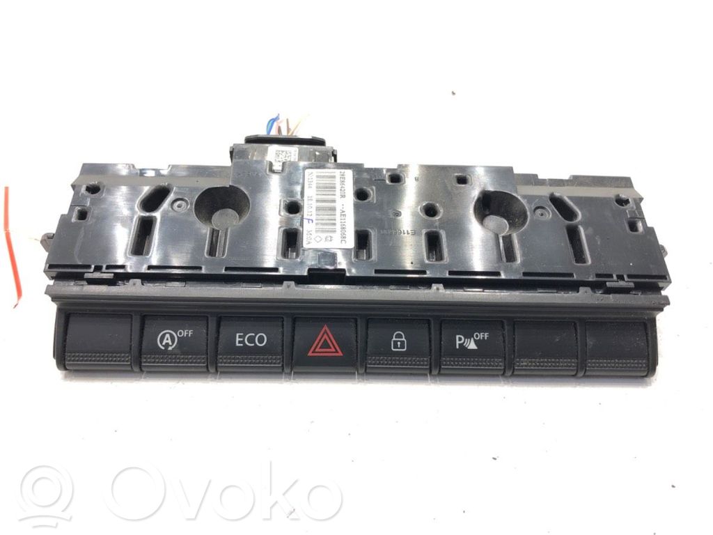 Dacia Duster II Hazard light switch 