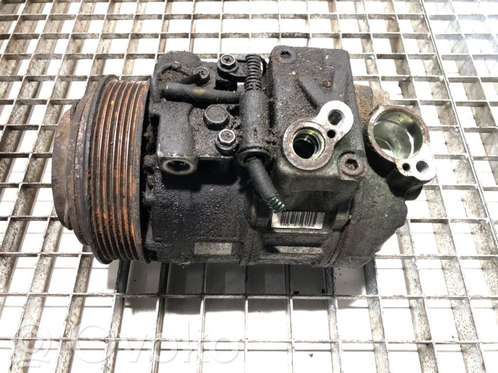 Mercedes-Benz Vito Viano W638 Ilmastointilaitteen kompressorin pumppu (A/C) 
