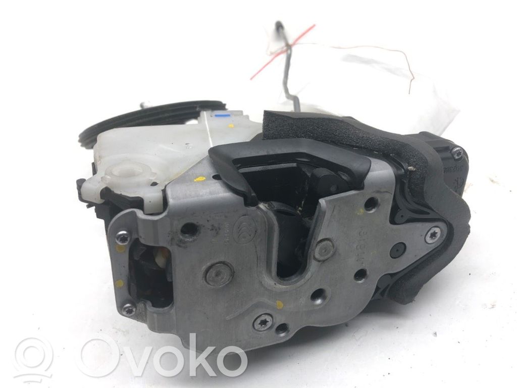 Opel Astra J Etuoven lukko 