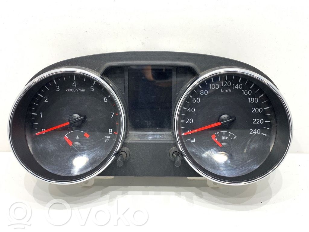 Nissan Qashqai Vitezometru (grup de instrumente) 