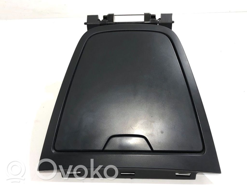 Renault Captur Daiktadėžės (bordačioko) komplektas 