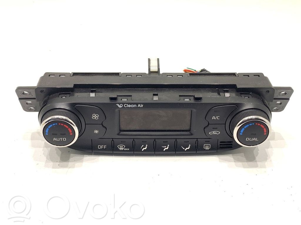 KIA Ceed Interior fan control switch 